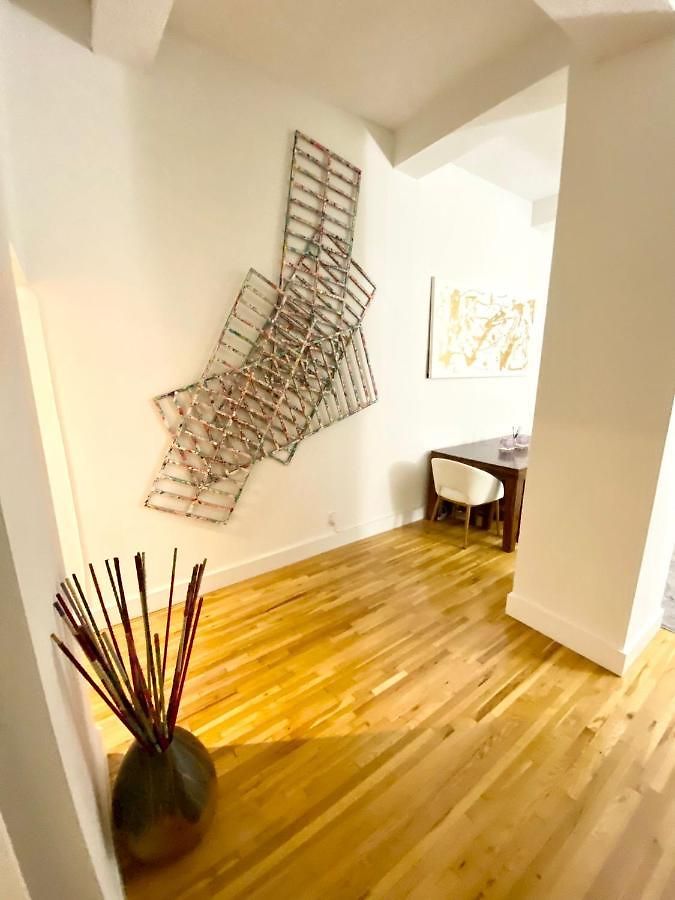 Luxury Next To Times Square Apartment New York