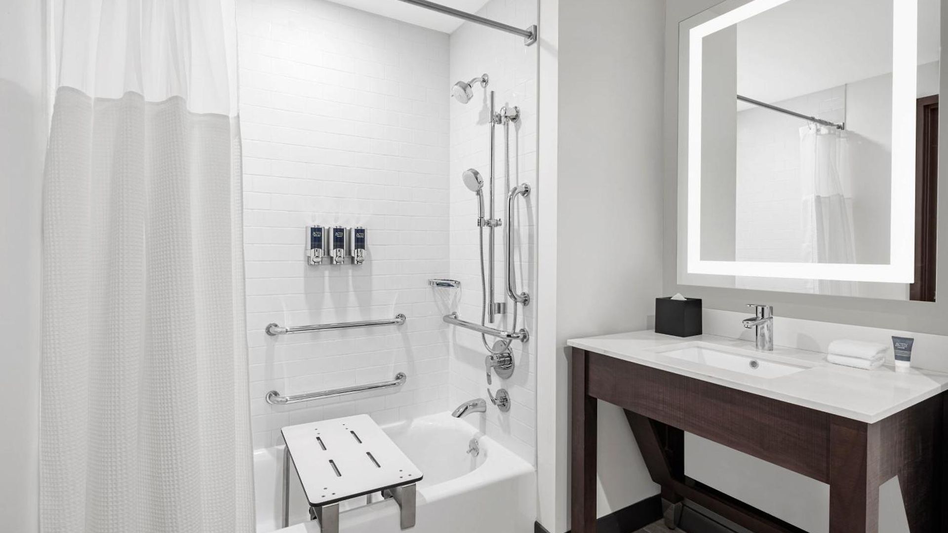 Hotel Four Points By Sheraton Flushing New York