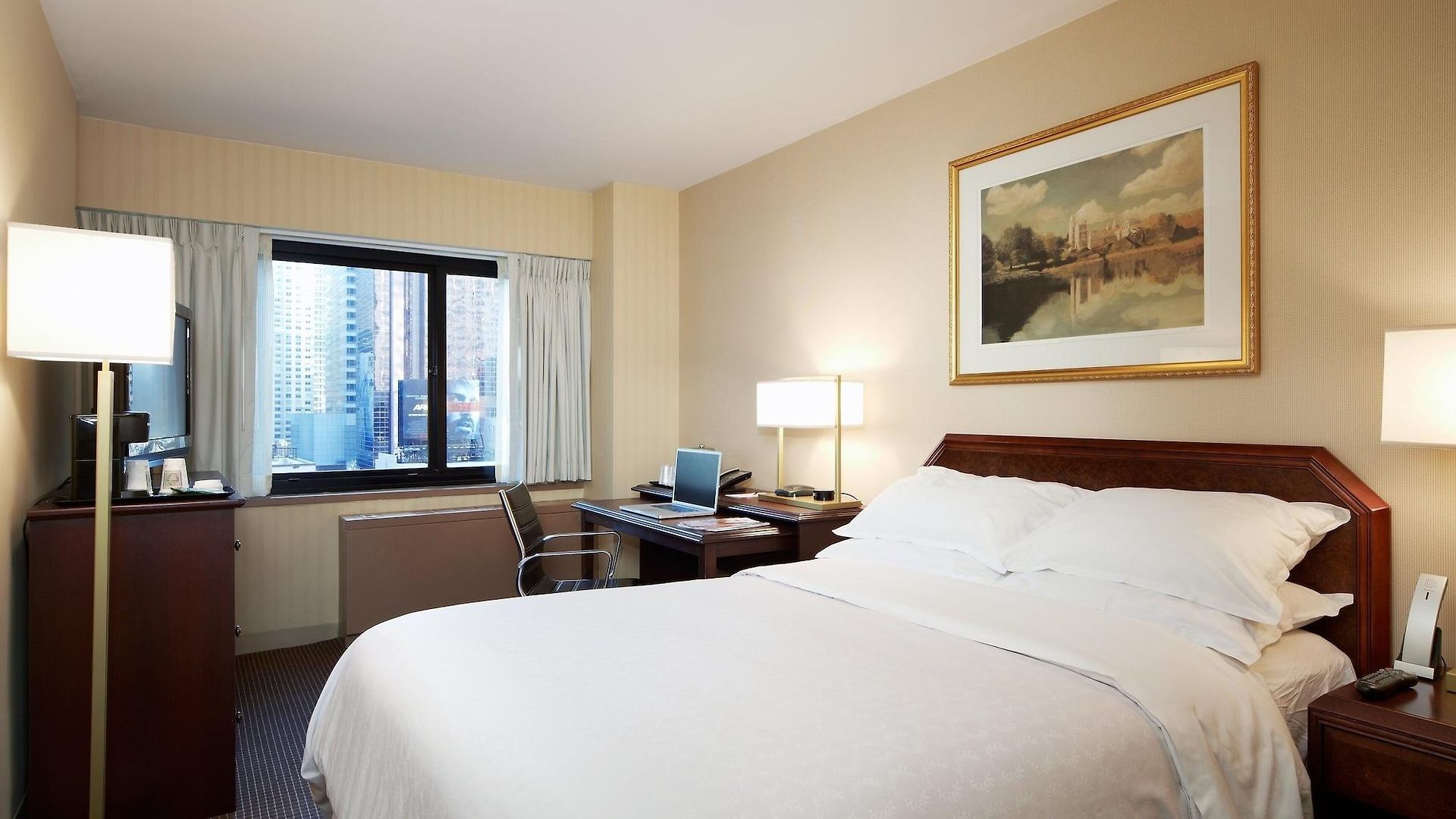 The Manhattan At Times Square 4*