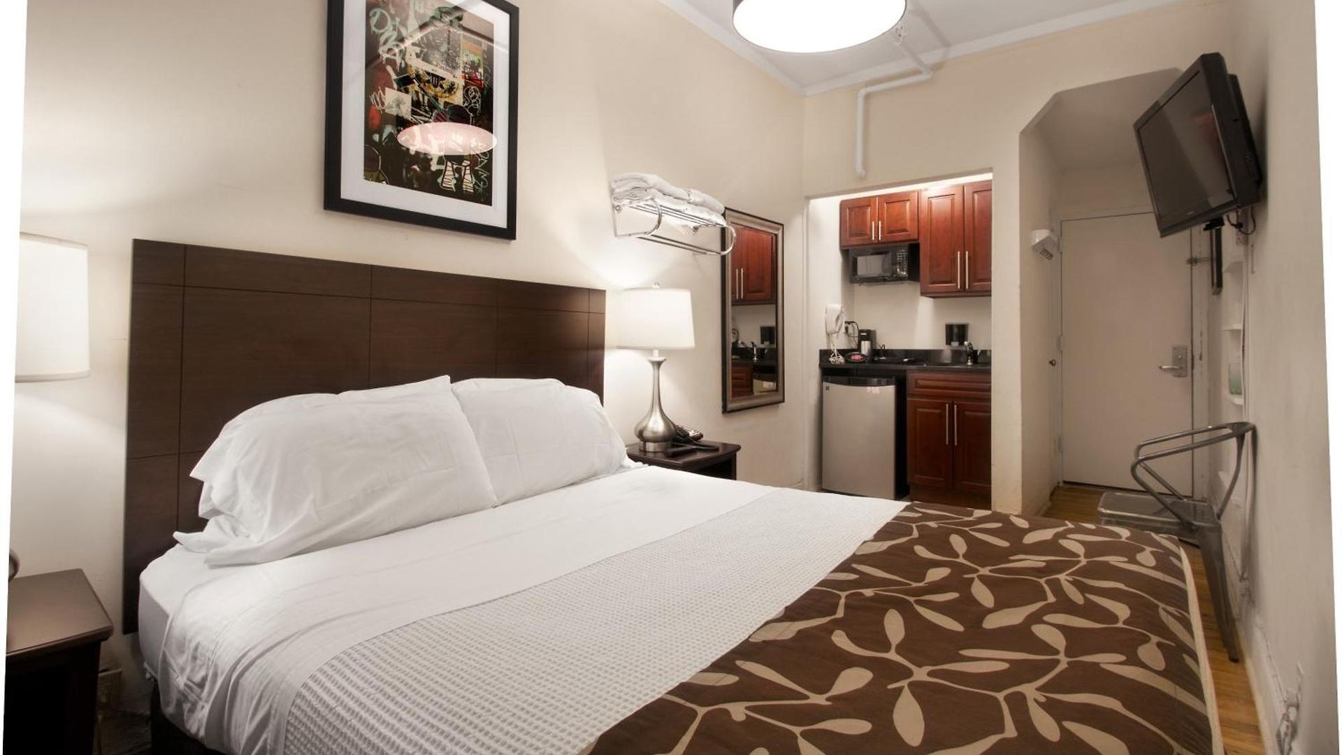 309 Hotel 2*