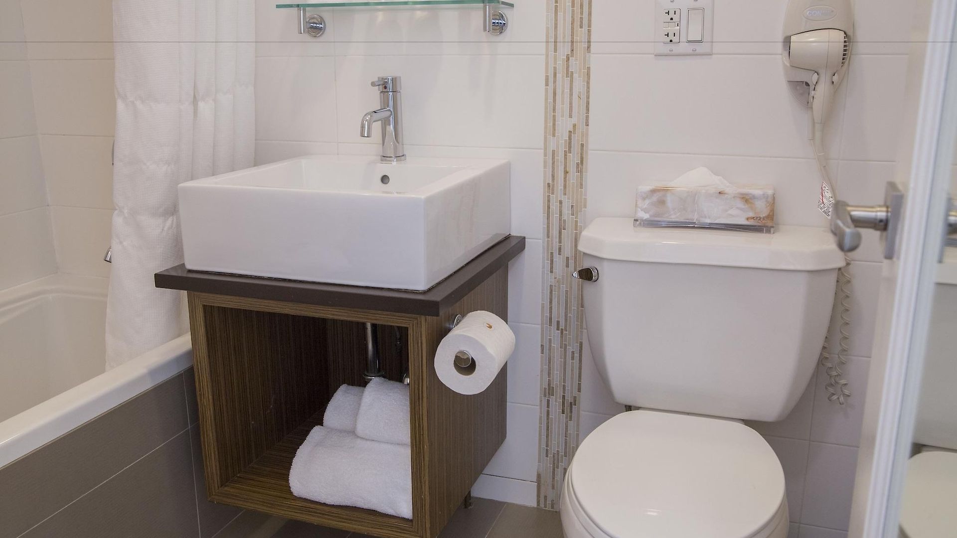 Aura Brooklyn