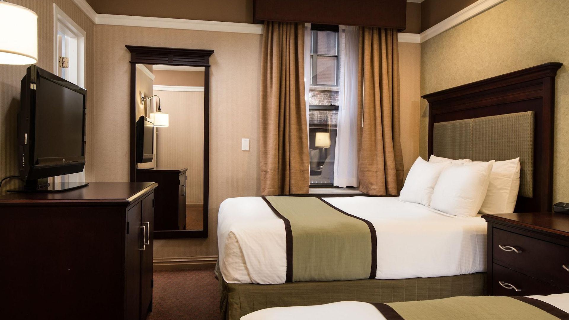 46 Times Square Hotel