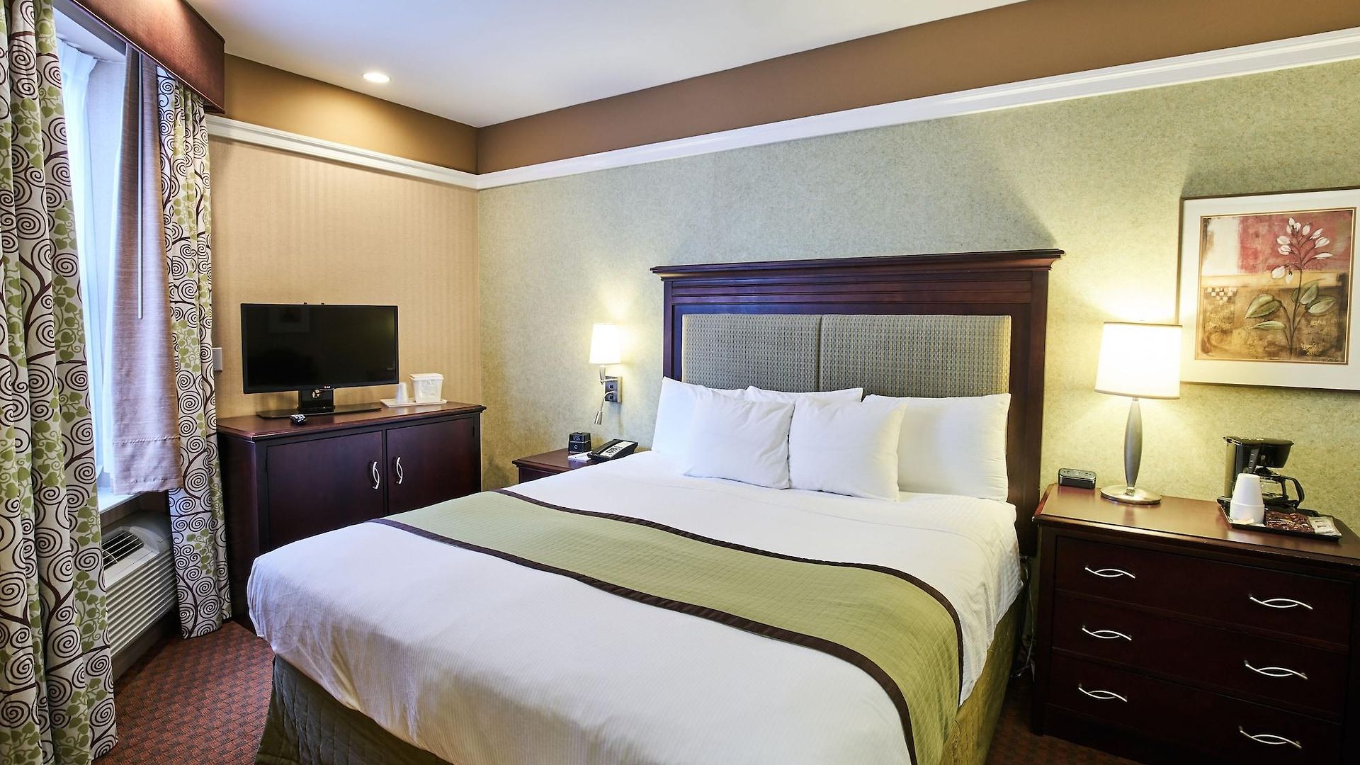 46 Times Square Hotel
