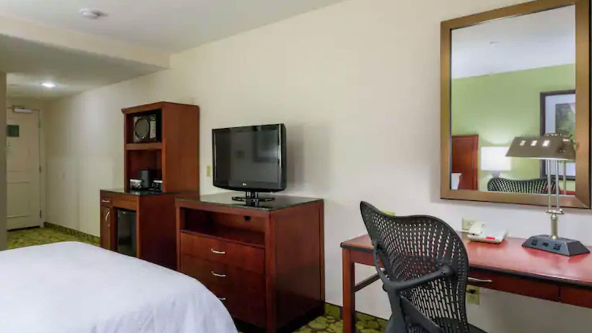 Hotel Hilton Garden Queens Jfk 3*