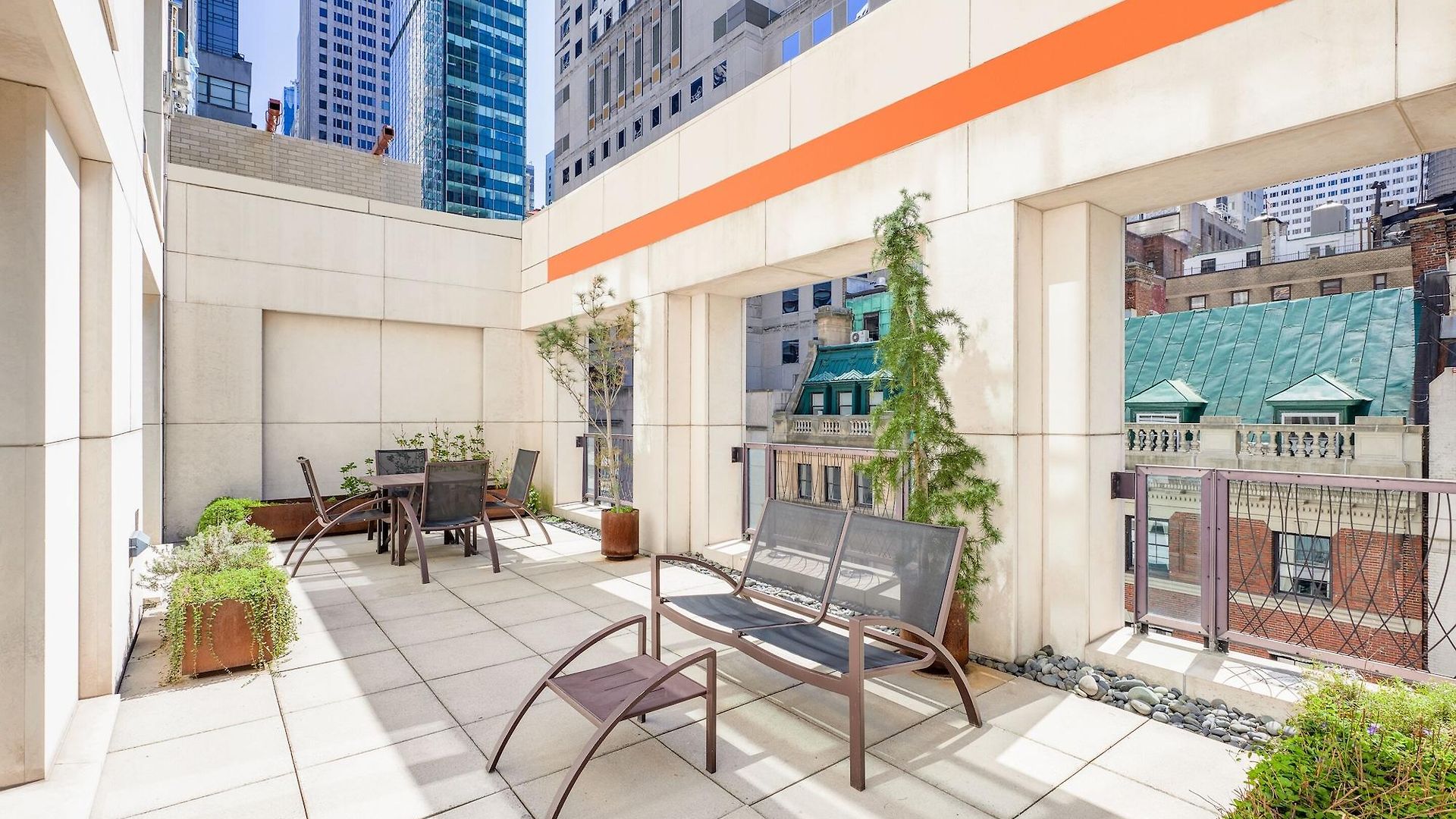Chambers Hotel 4*