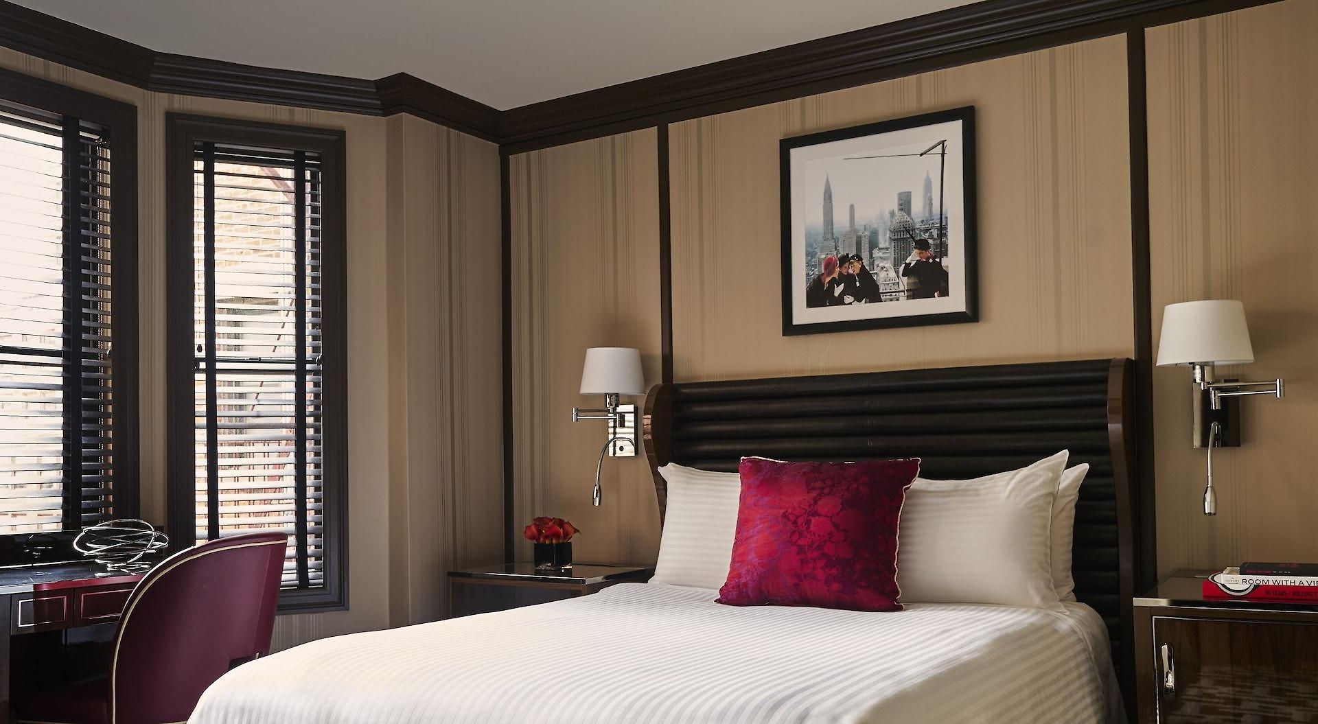 The Iroquois Times Square, A Small Luxury Hotel Hotel