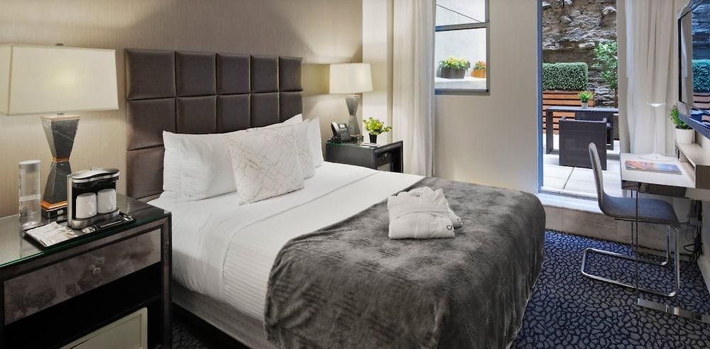 The Historic Blue Angel Lexington Ave, An Ascend Collection Hotel