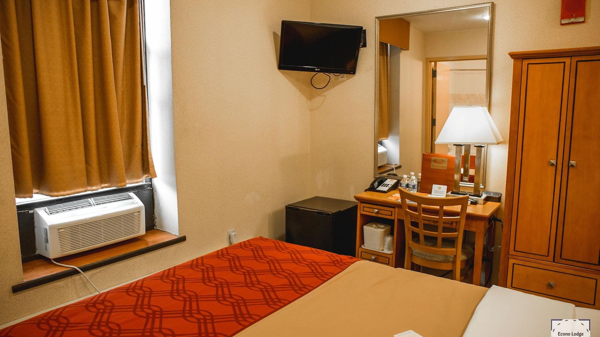 Hotel Econo Times Square 2*