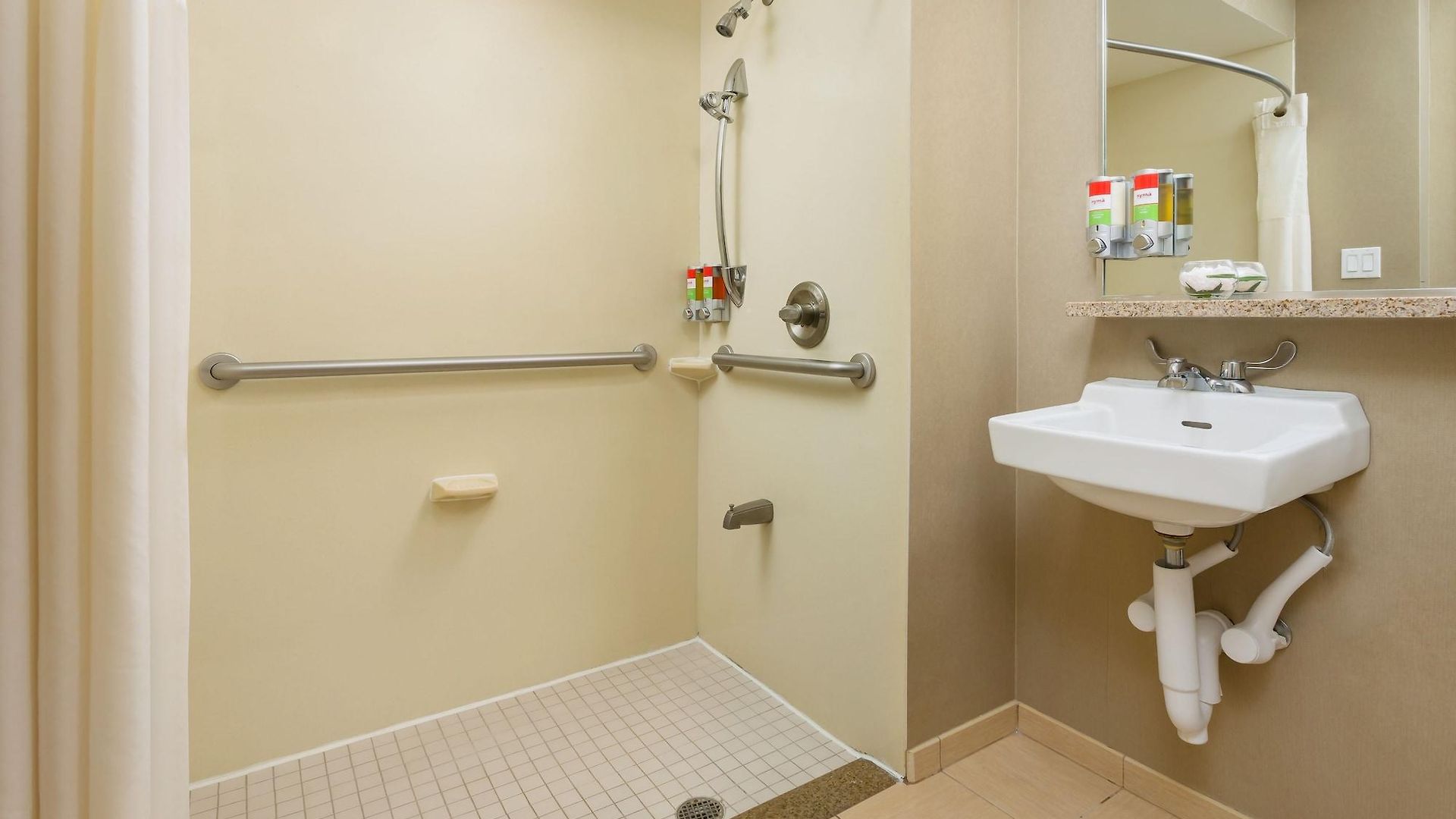 Nyma, The Manhattan Hotel 4*