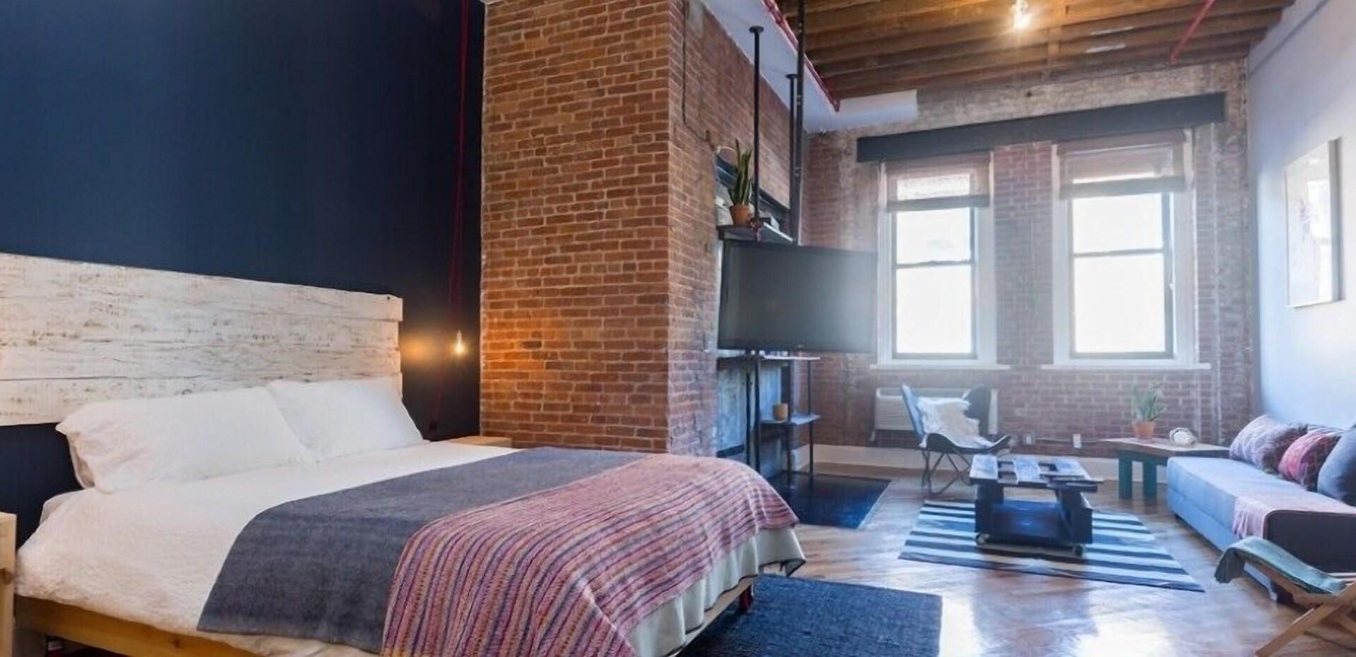 Habitat 101brooklyn Apartment *
