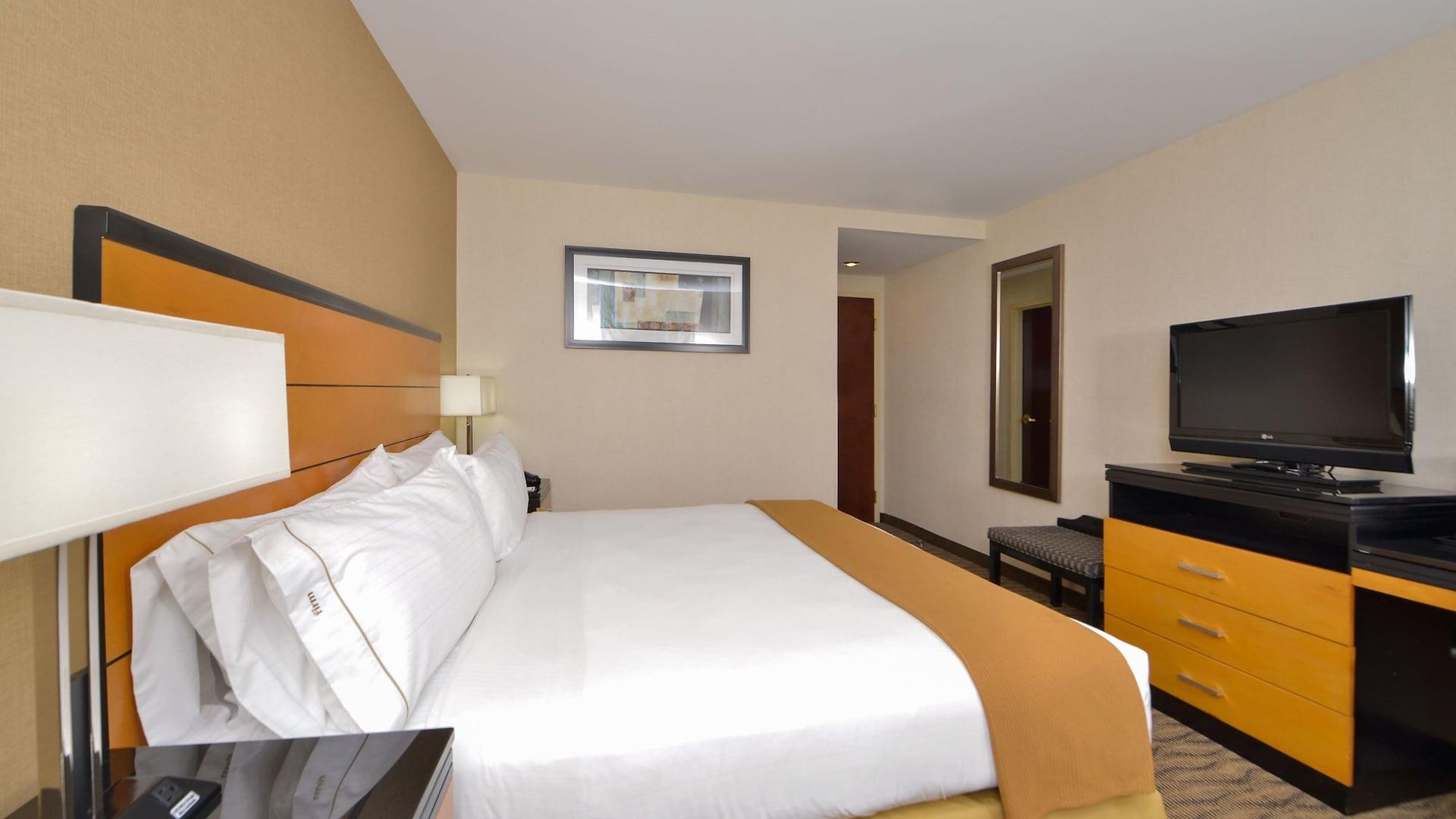 Hotel Express Kennedy Airport, An Ihg New York