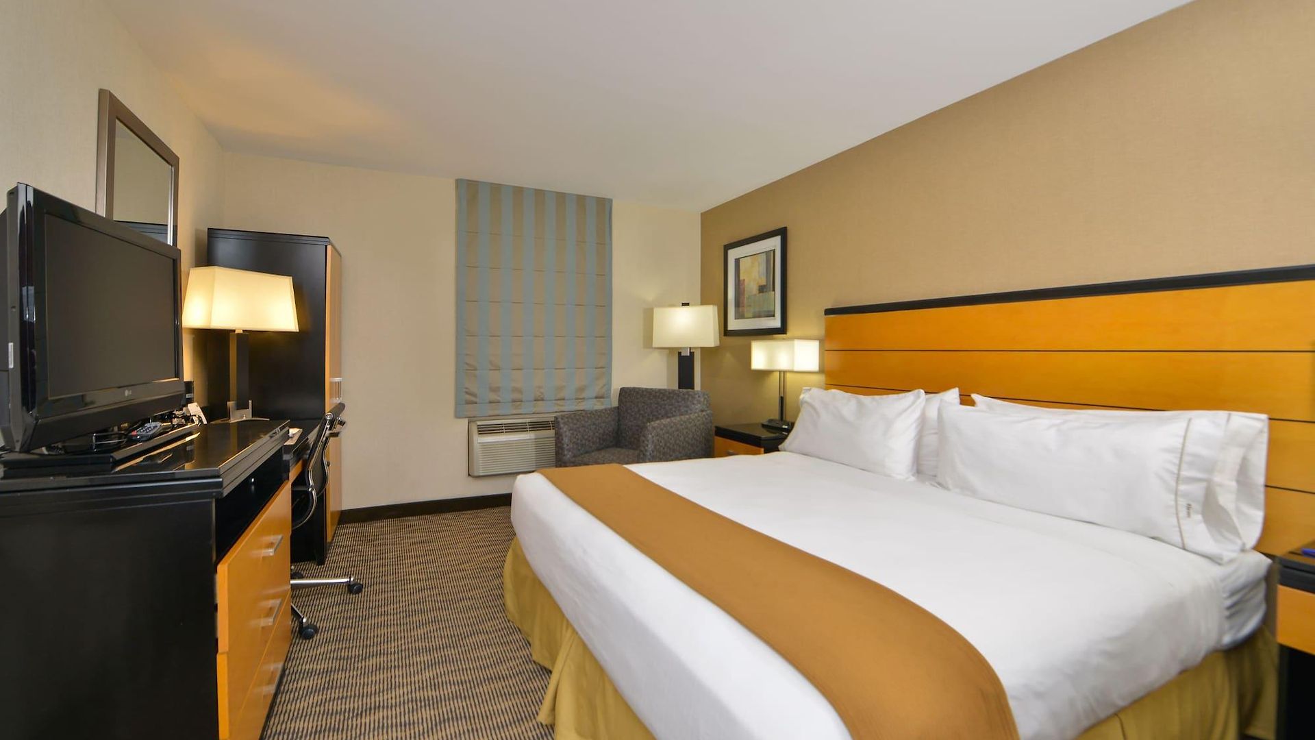 Hotel Express Kennedy Airport, An Ihg New York
