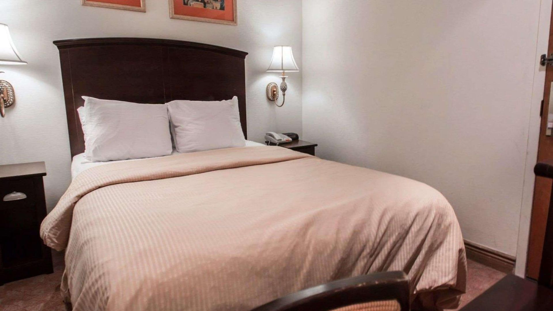 Clarion Park Avenue Hotel