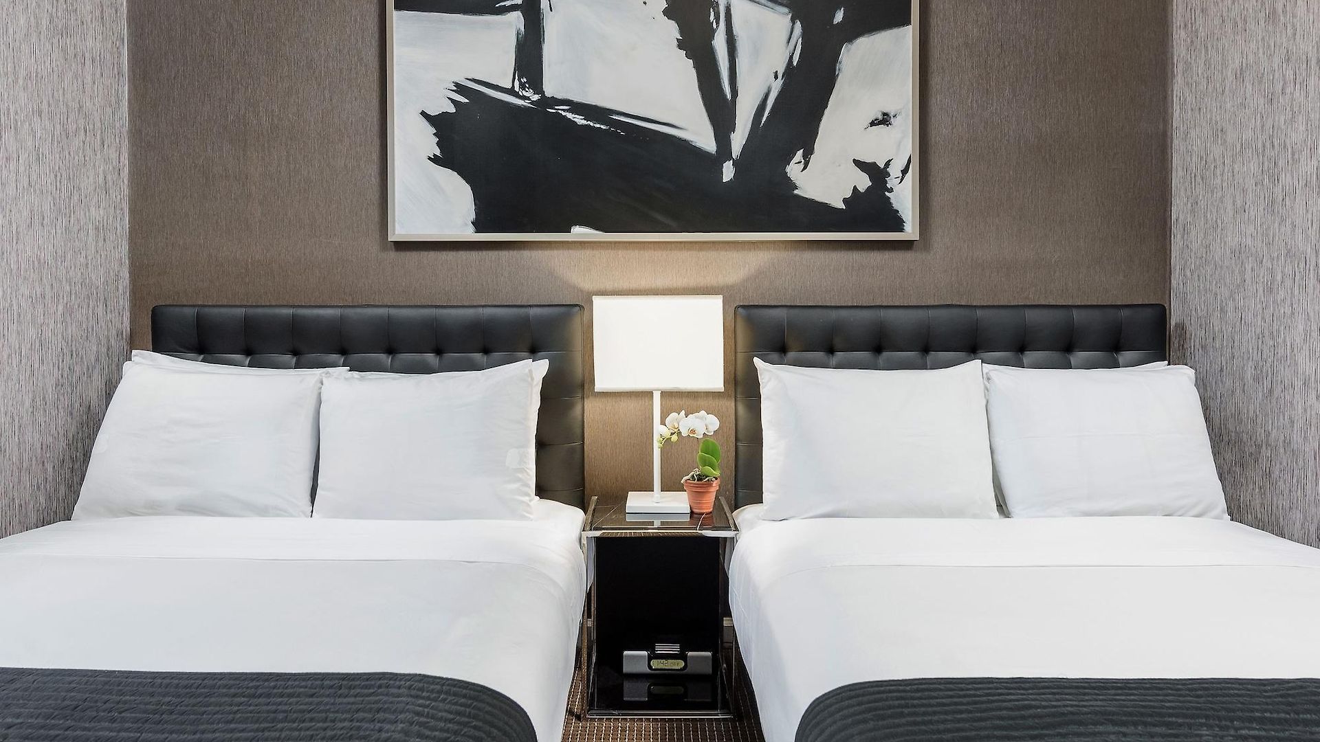 Park West 3*