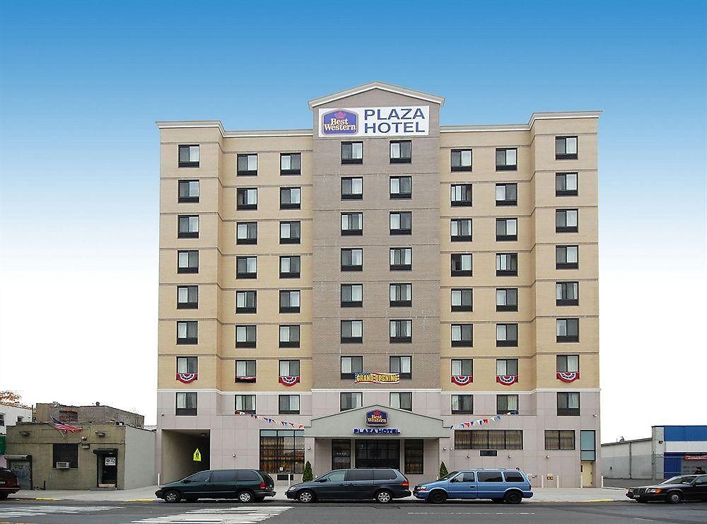 Western Plaza 3*
