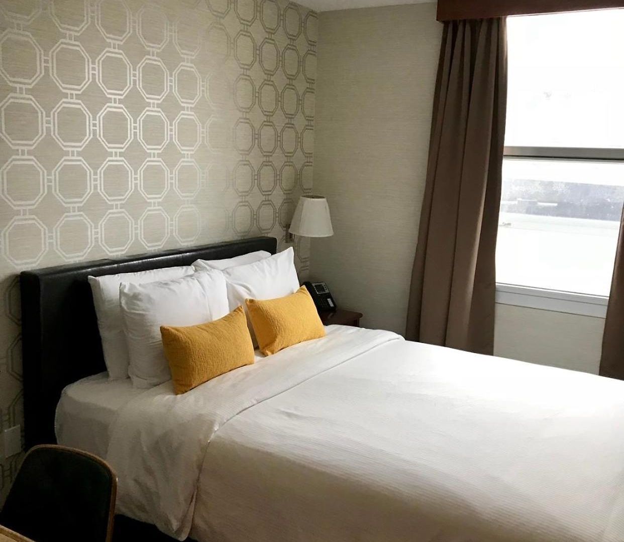 Mimosa Hotel