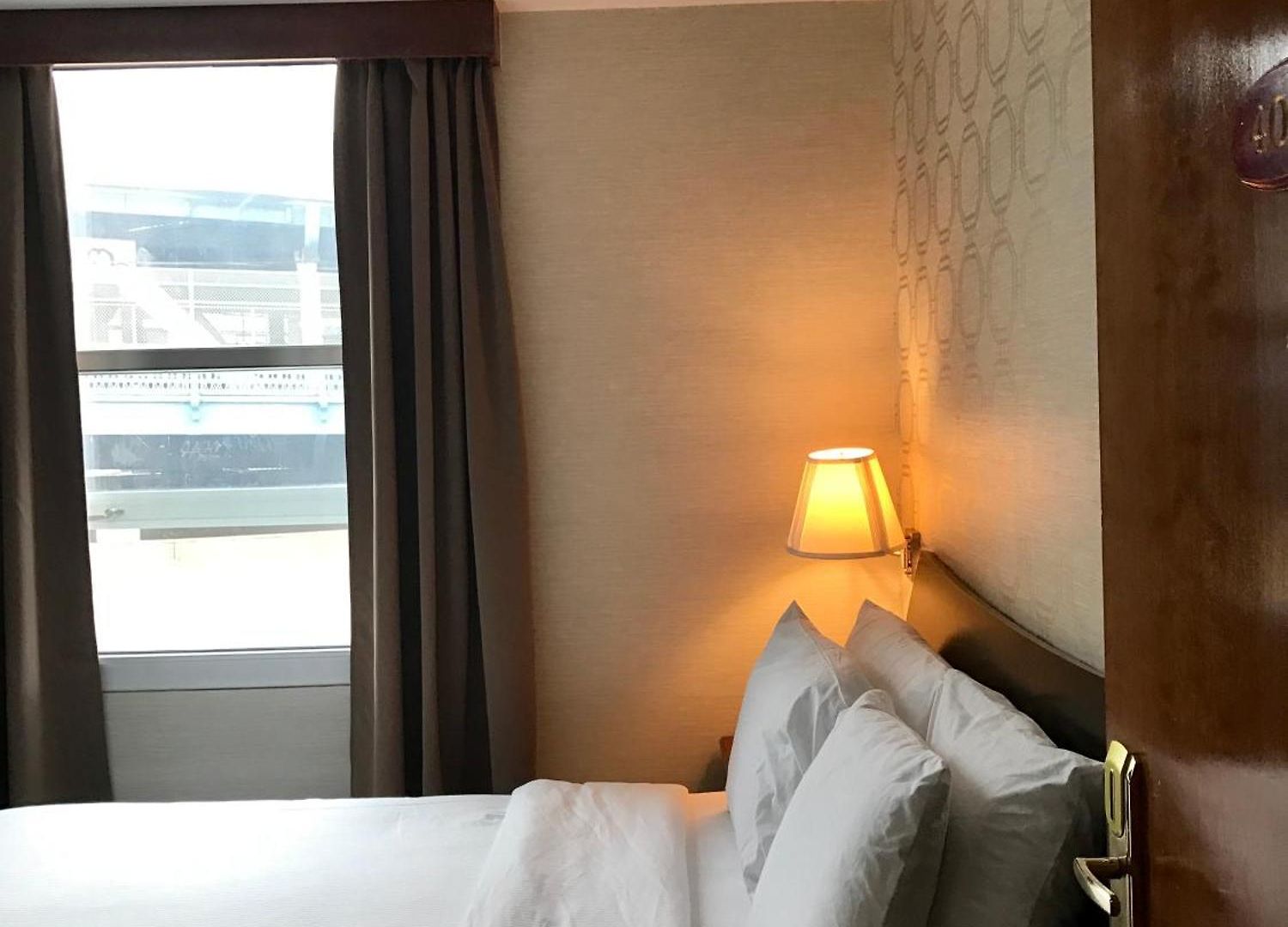 Mimosa Hotel