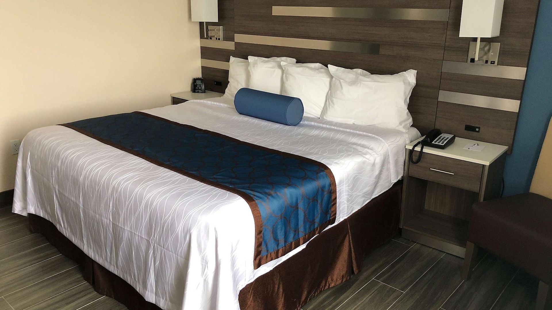Western Stadium Hotel