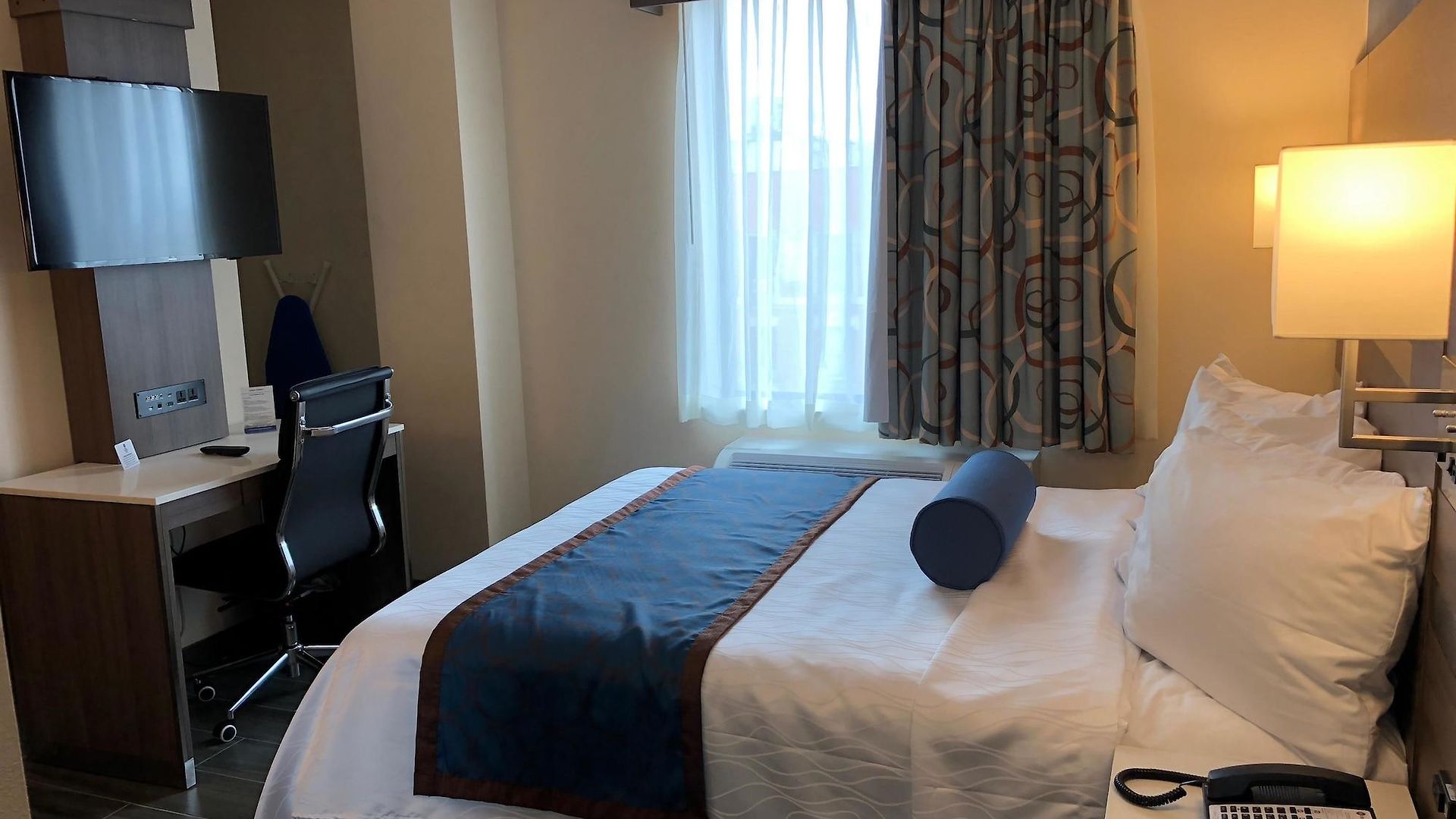 Western Stadium Hotel 3*