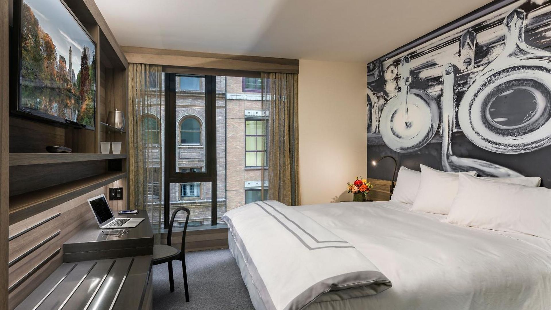 Carnegie Hotel 4*