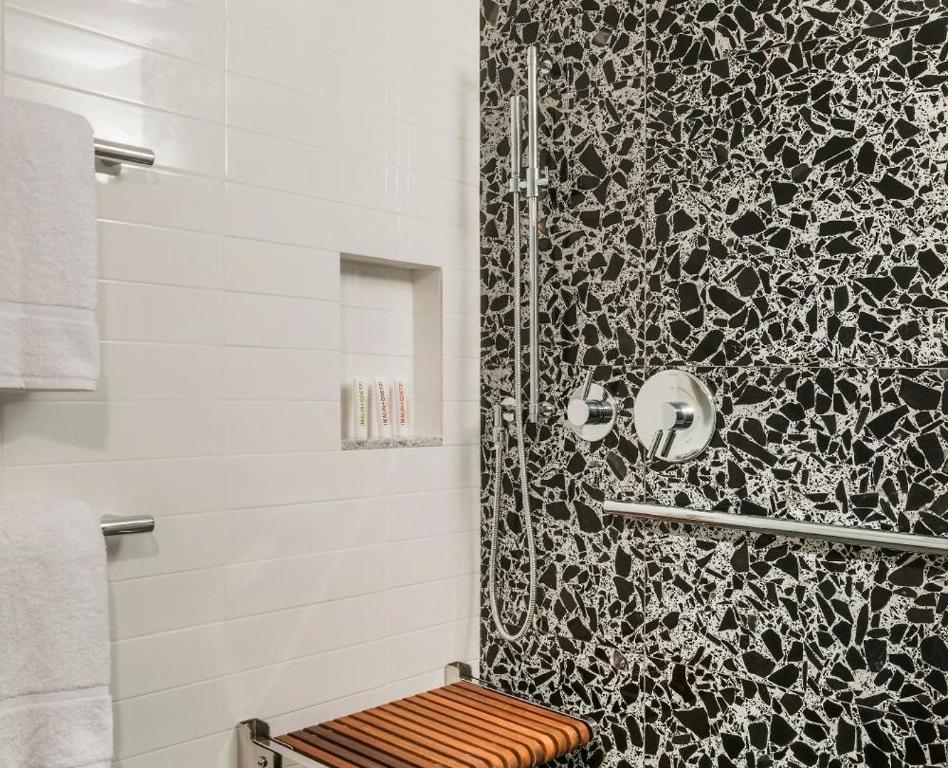 Carnegie Hotel 4*