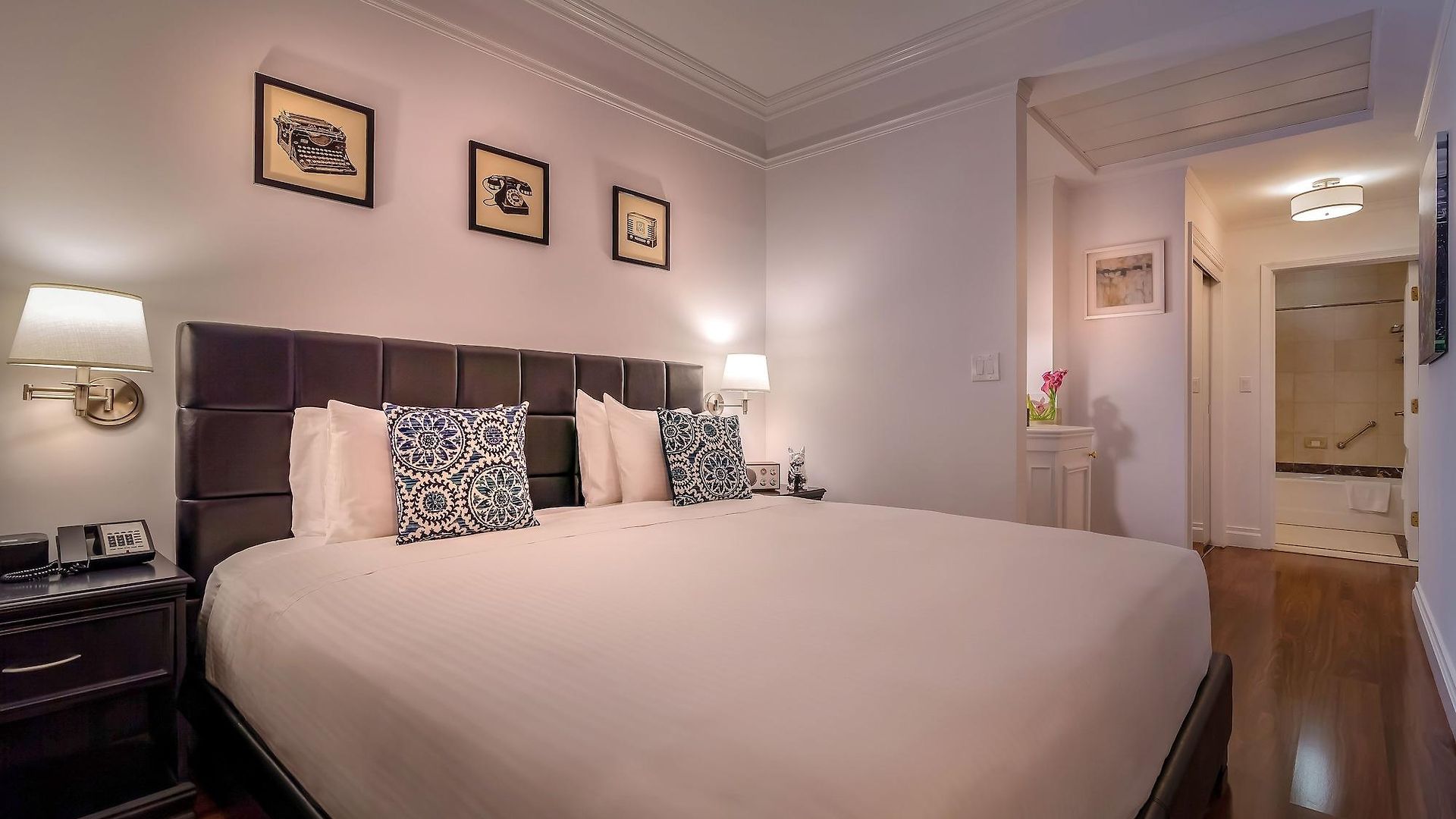 Hotel Avalon
