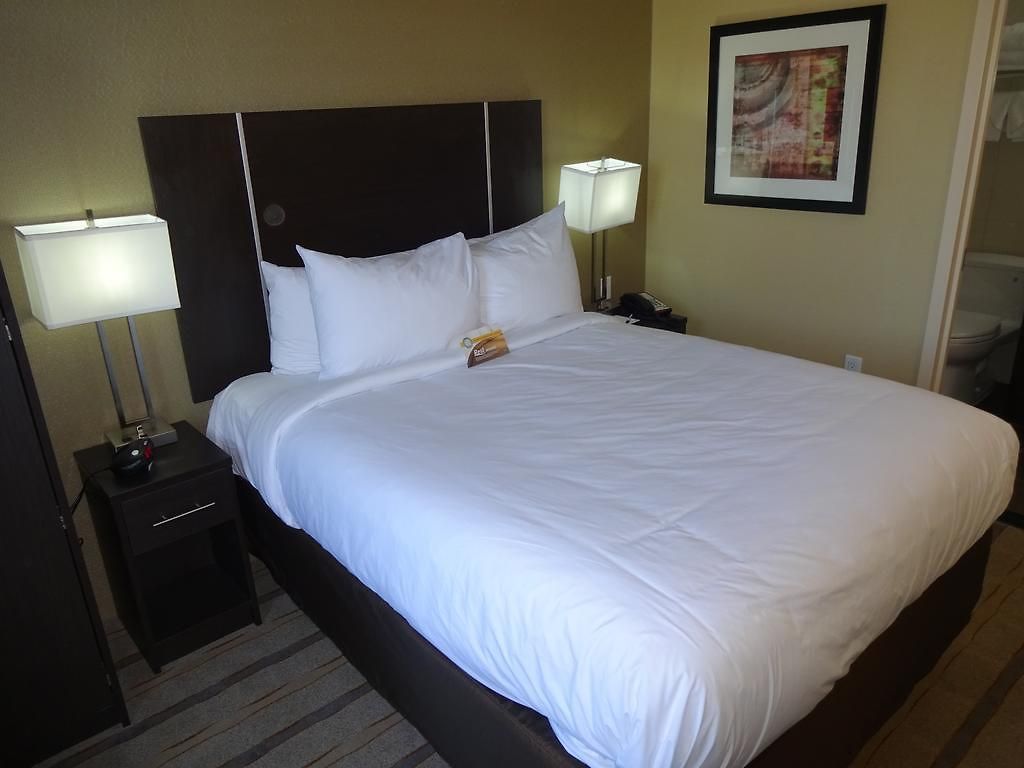 Pitkin Hotel 2*