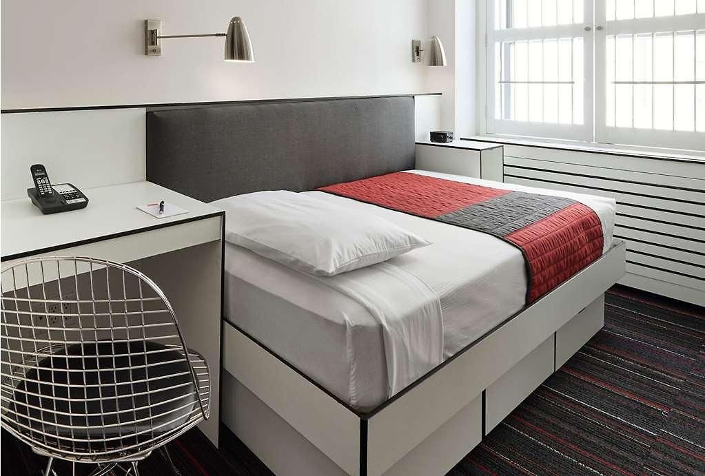 Pod 51 Hotel 3*