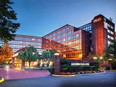 Doubletree By Hilton New York-laguardia
