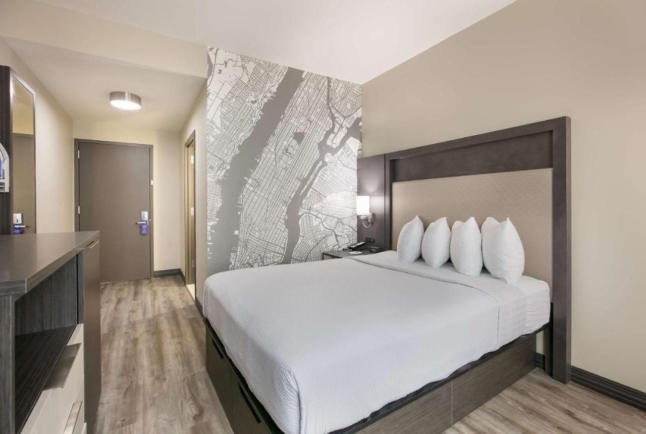 Hotel Western Executive Residency Bronx 3*