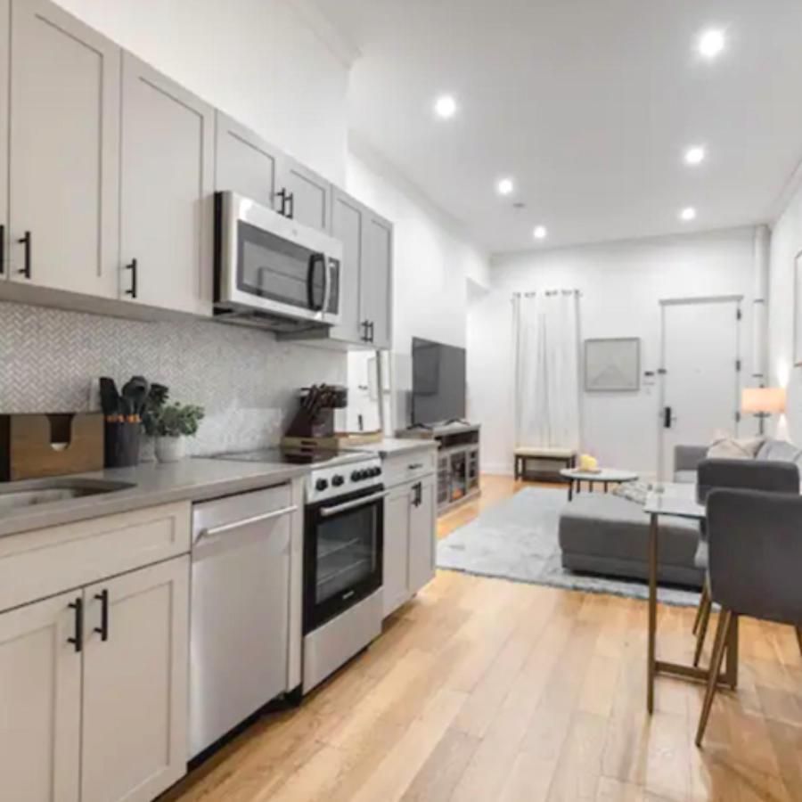 Modern With Strategic Location In Apartment *