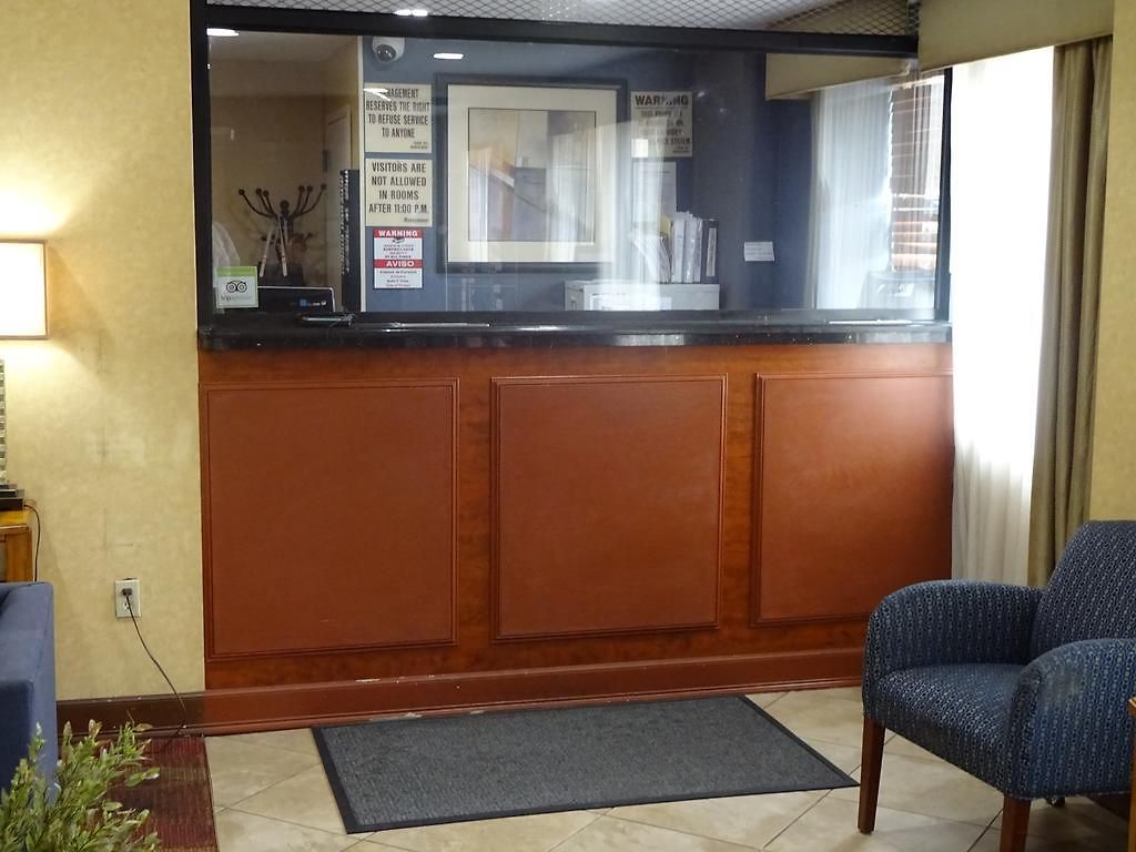 Sheridan Hotel 2*