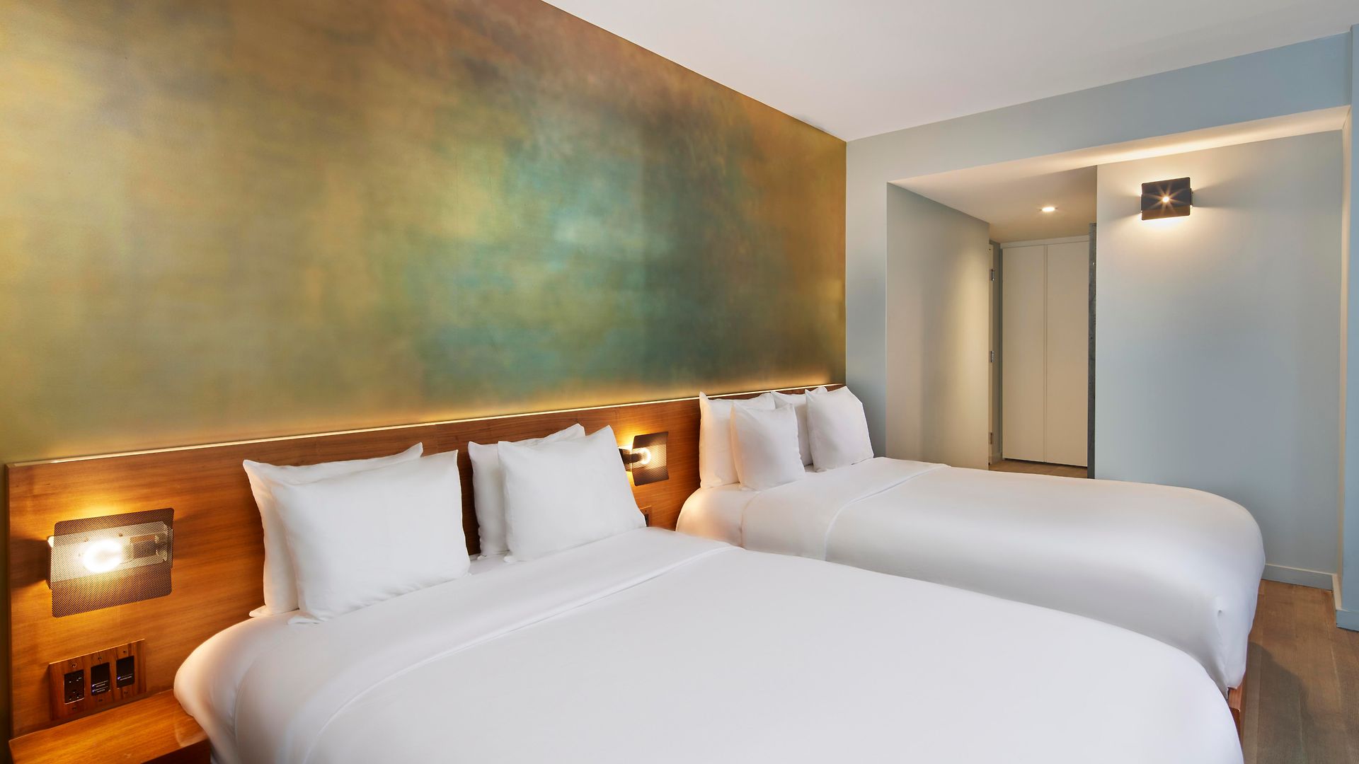Truss Times Square Hotel 4*