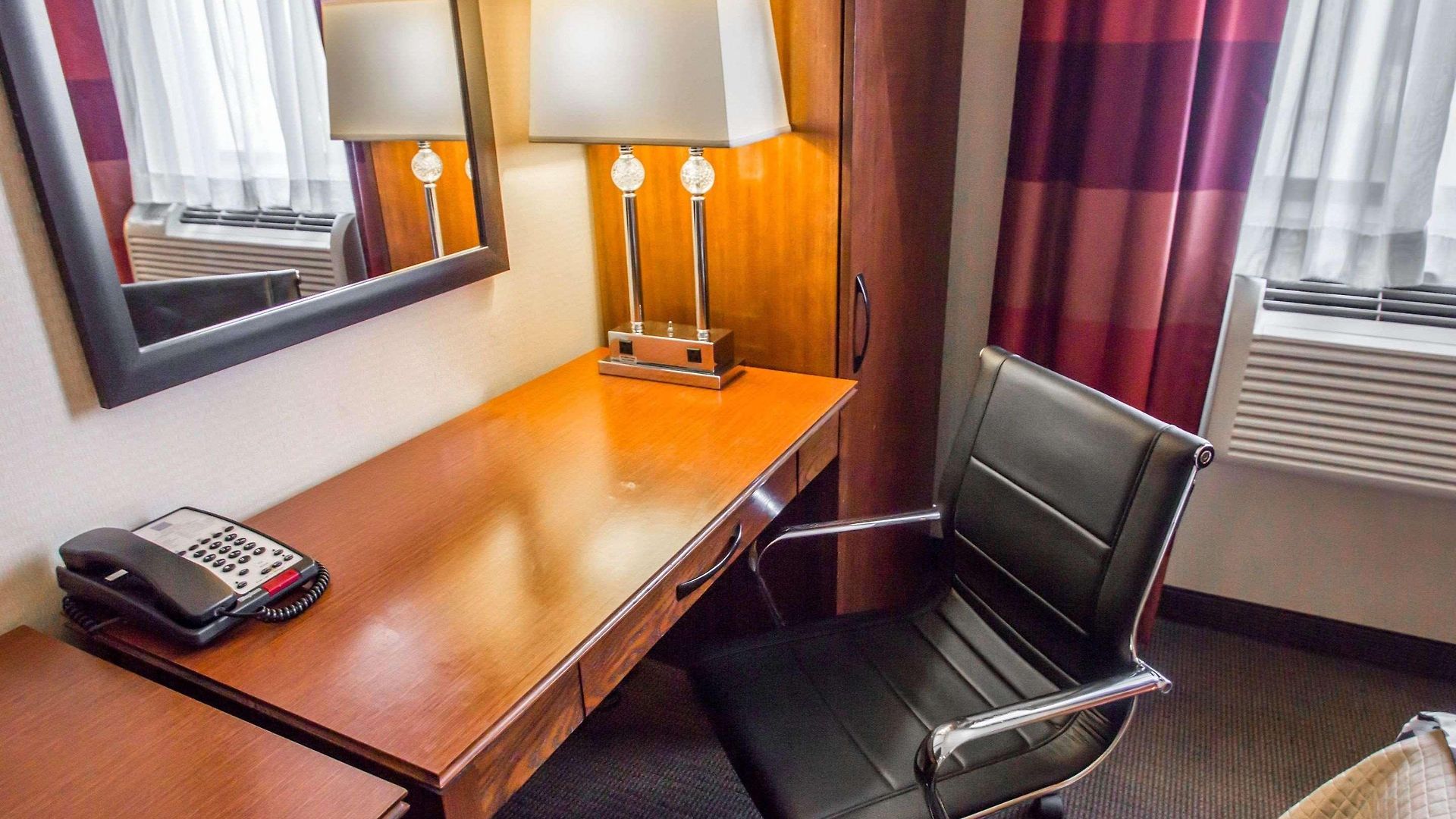 Hotel Sleep Long Island - Manhattan View 3*
