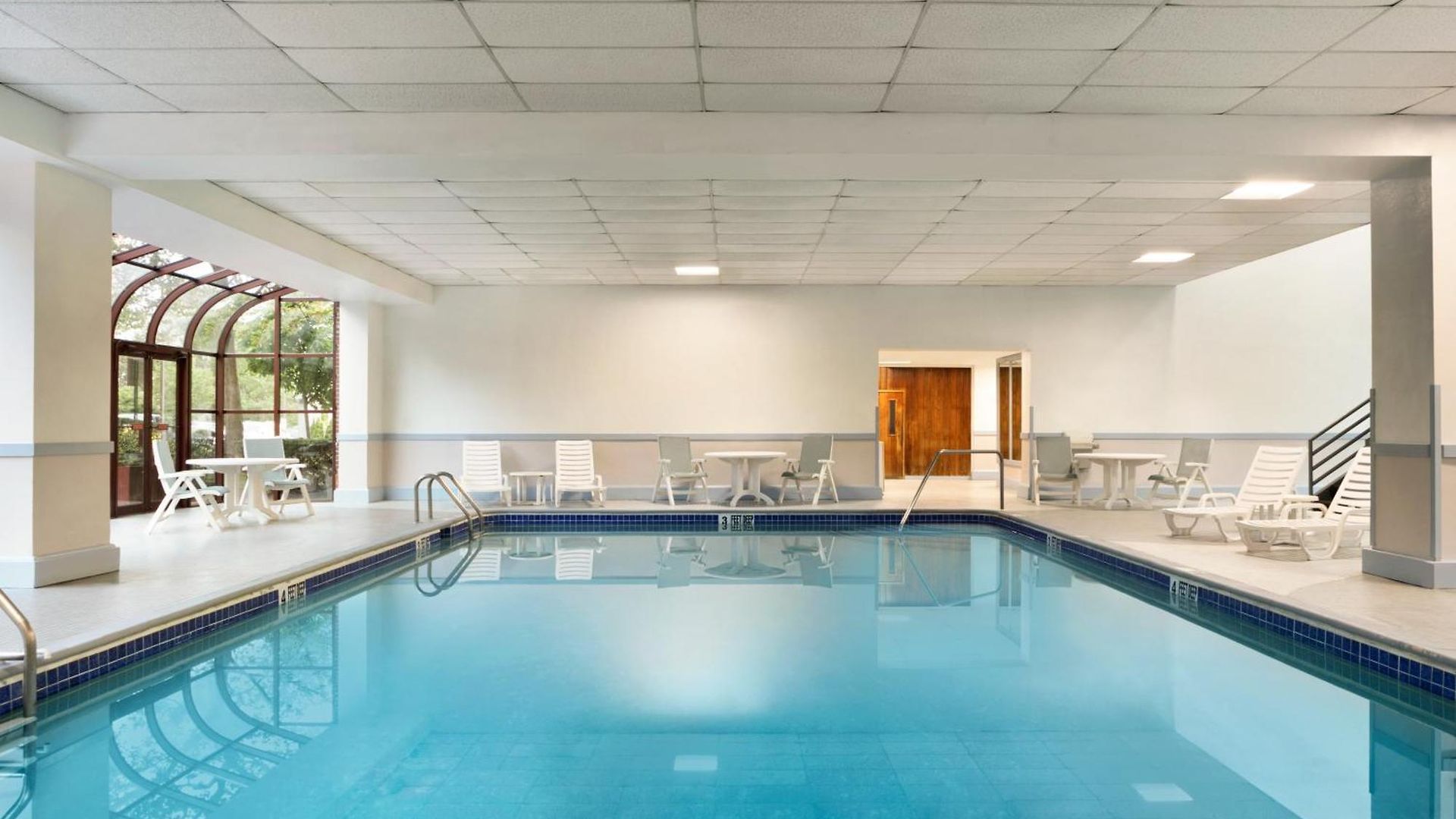 Doubletree By Hilton New York-laguardia New York