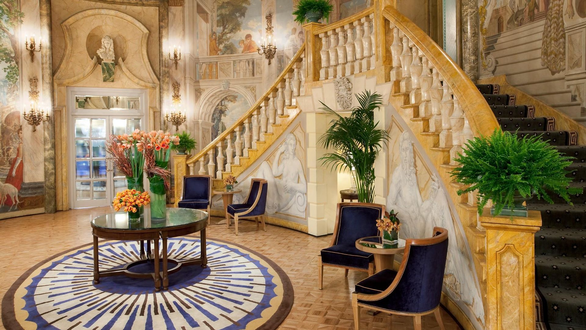 Hotel The Pierre, A Taj Hotel, New York