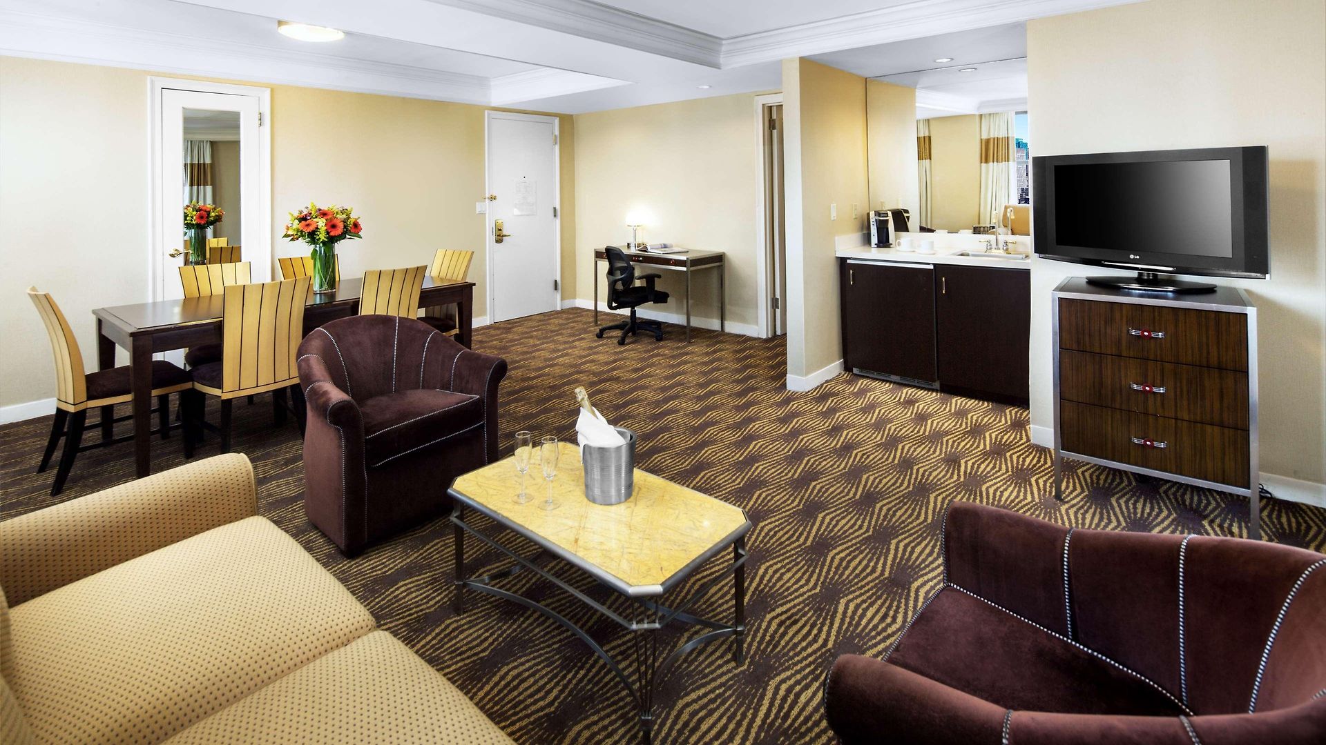 Hotel New Yorker By Lotte 4*