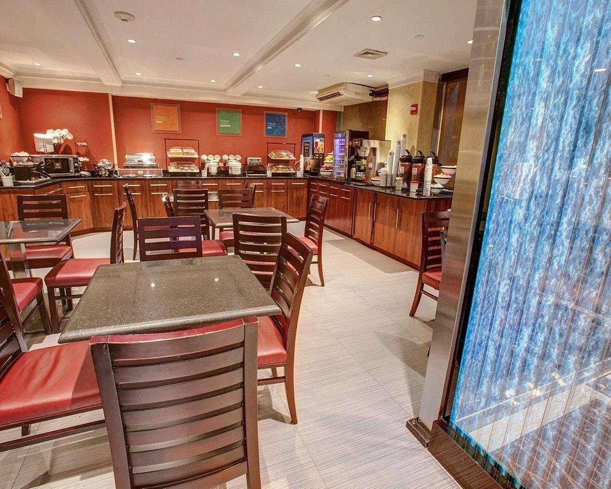 Ramada By Wyndham Times Square West