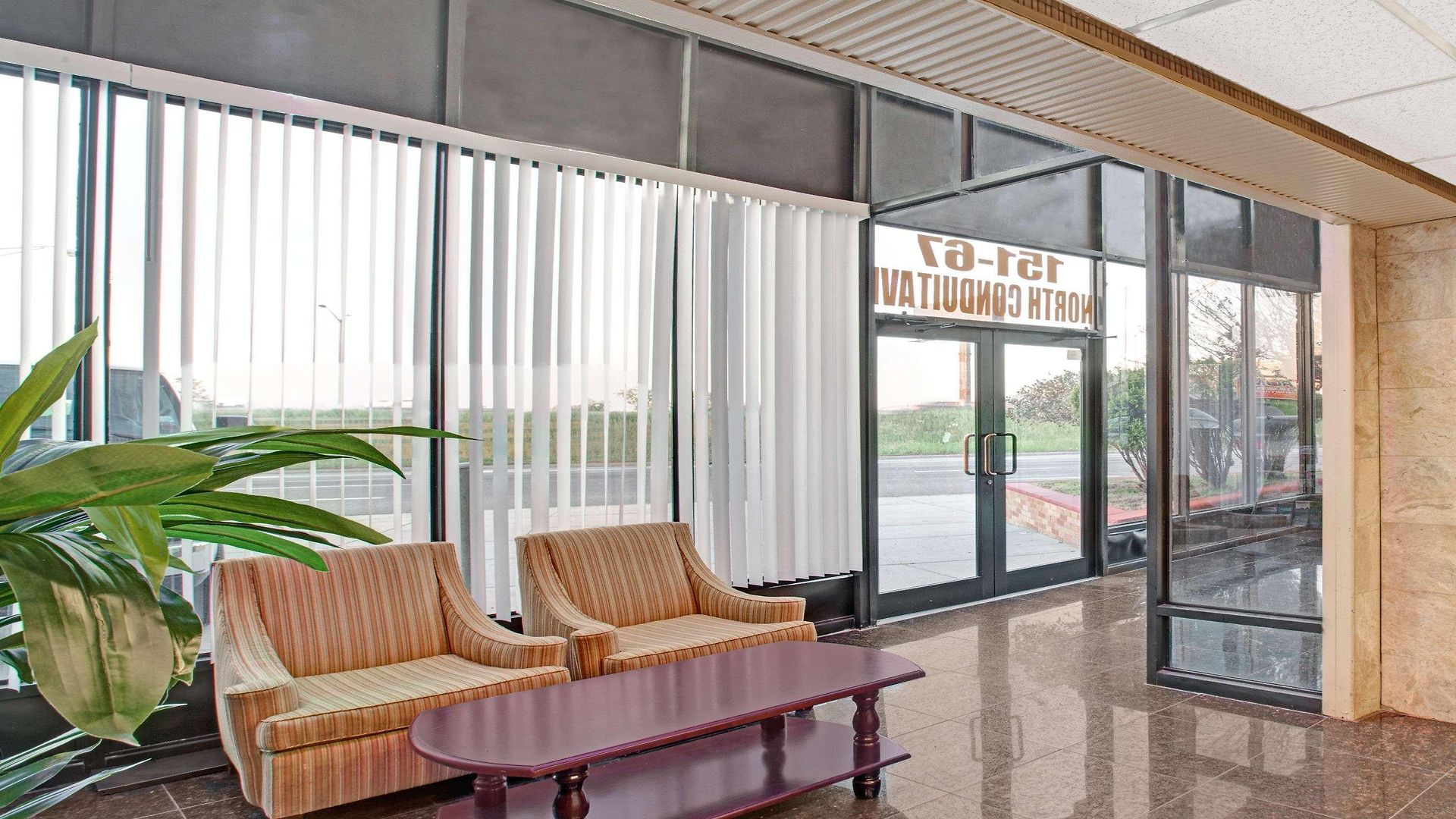 Hotel Super 8 By Wyndham Jamaica North Conduit 2*