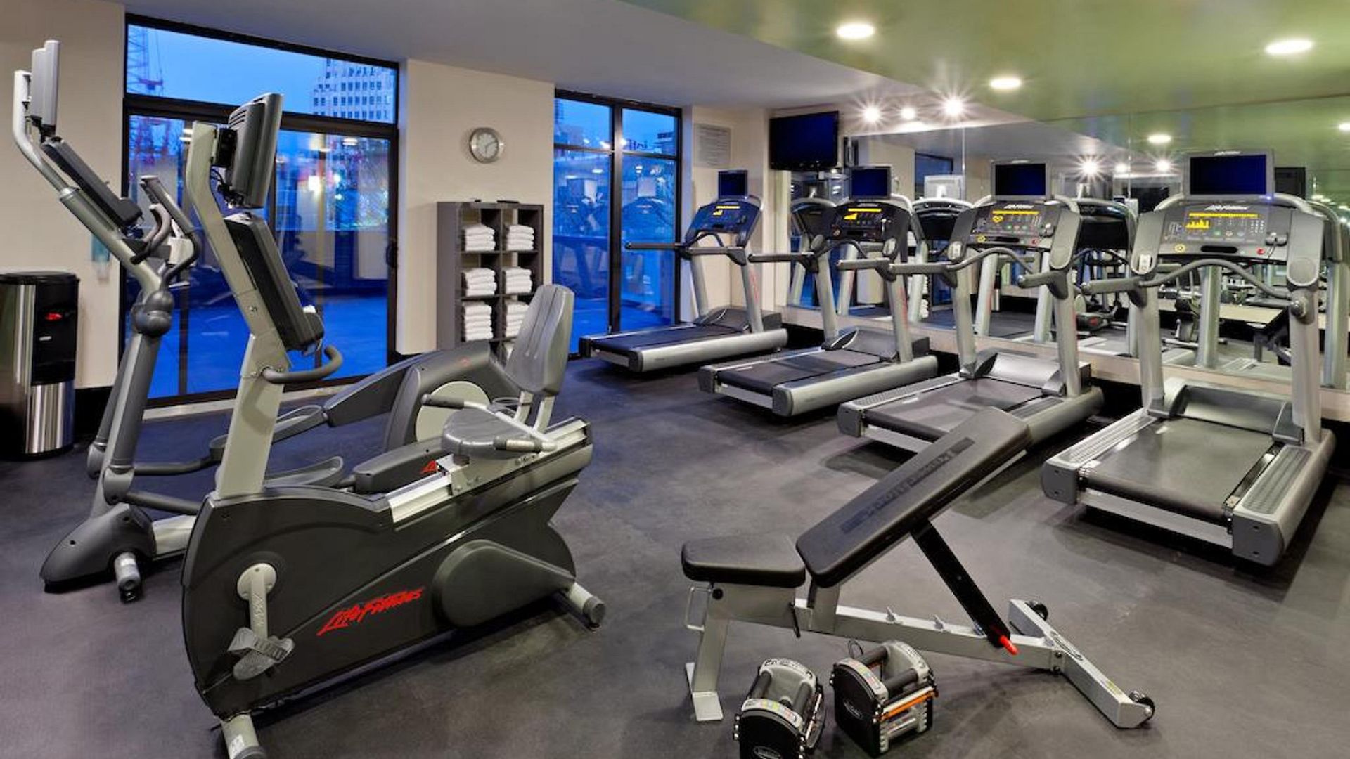 Fairfield & By Marriott Queens/queensboro Bridge Hotel New York