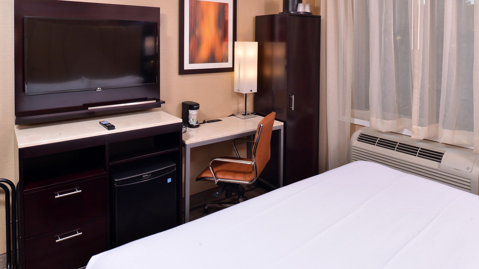 - Times Square By Ihg Hotel