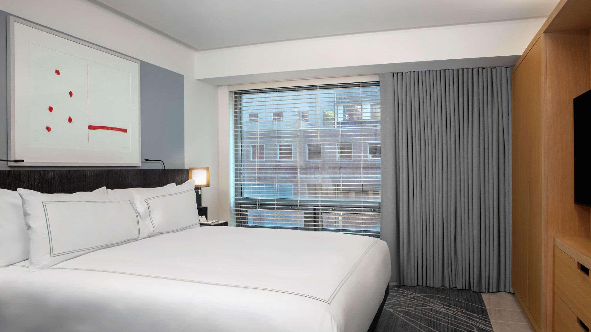 Conrad Downtown Hotel 5*