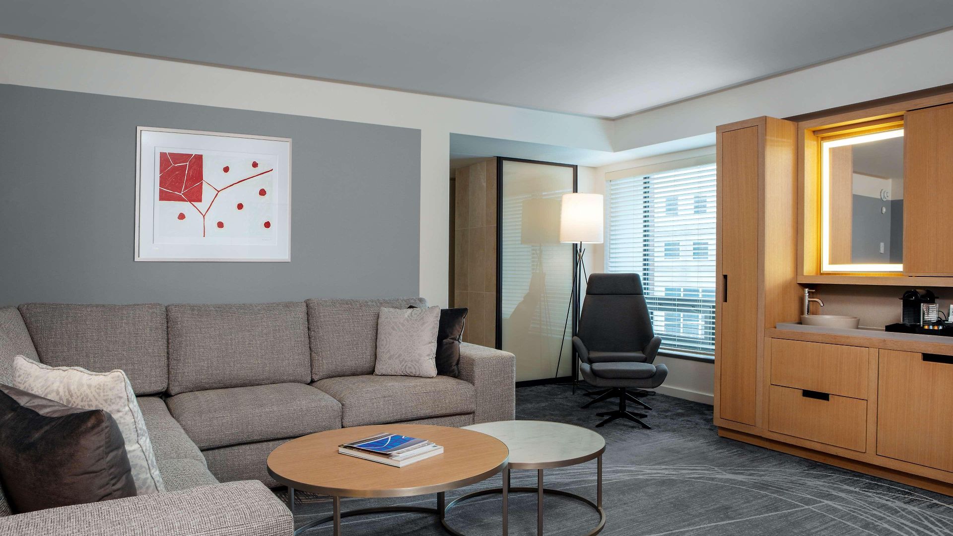 Conrad Downtown Hotel 5*