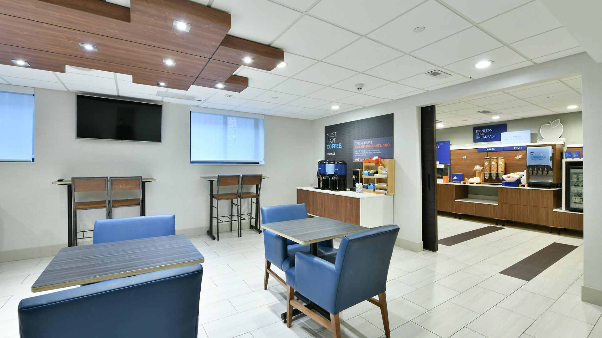 Country & By Radisson, Staten Island 3*