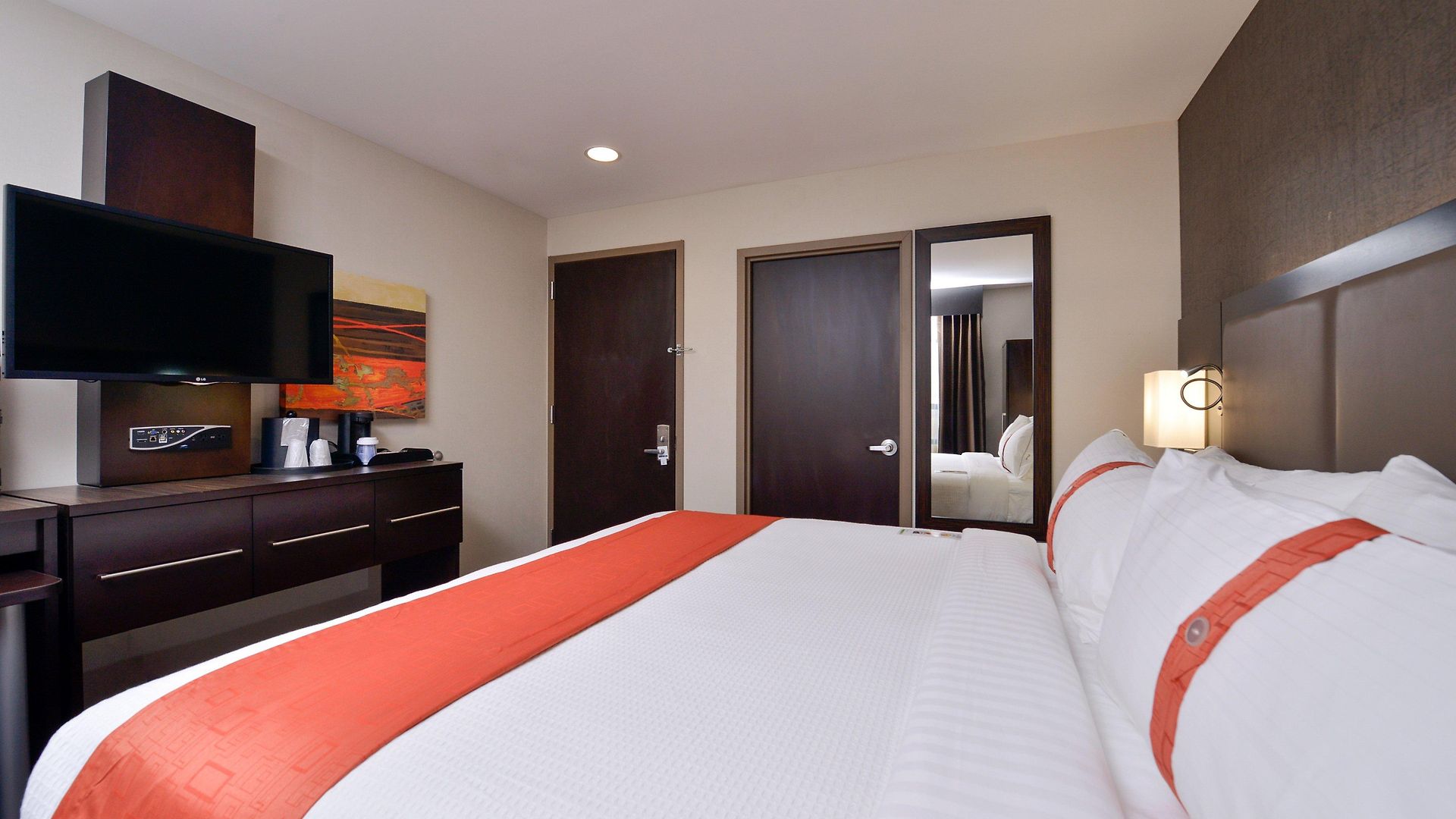 New York-jfk Airport Area, An Ihg 3* New York