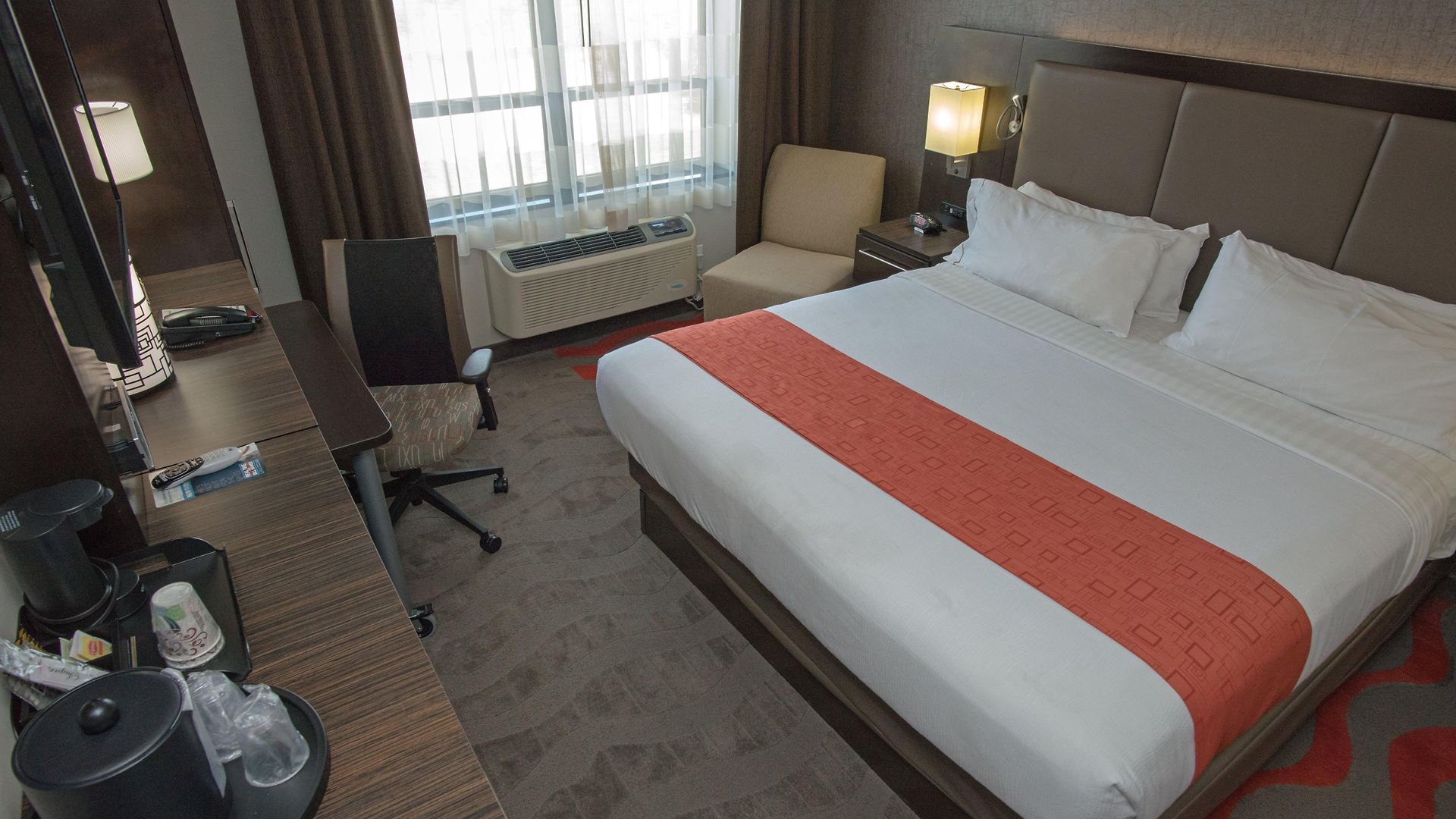 New York-jfk Airport Area, An Ihg 3* New York