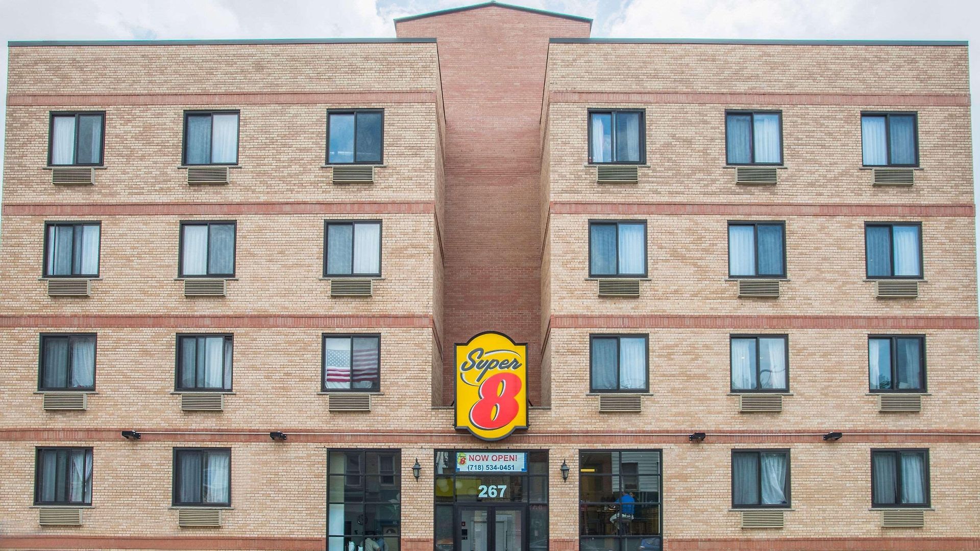Super 8 By Wyndham Brooklyn / Park Slope 3*
