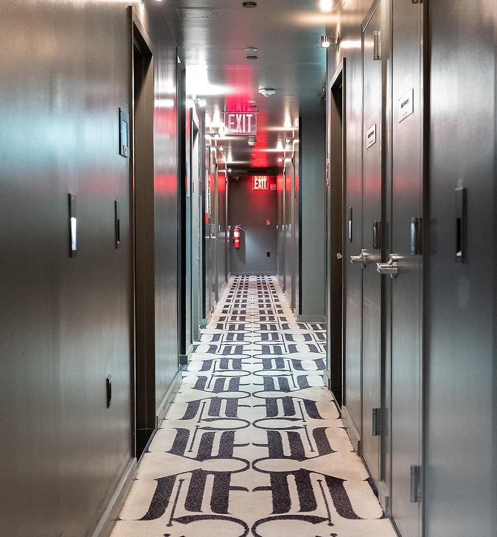 Night By Sb At Times Square Hotel