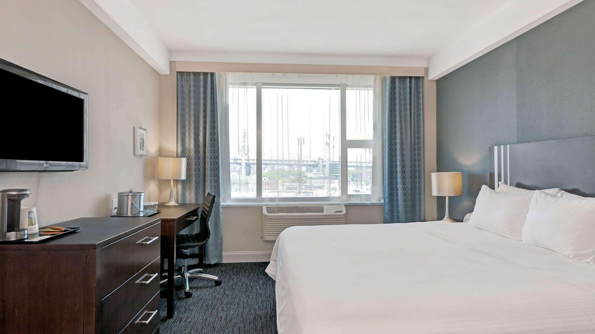 Wyndham Garden Long Island