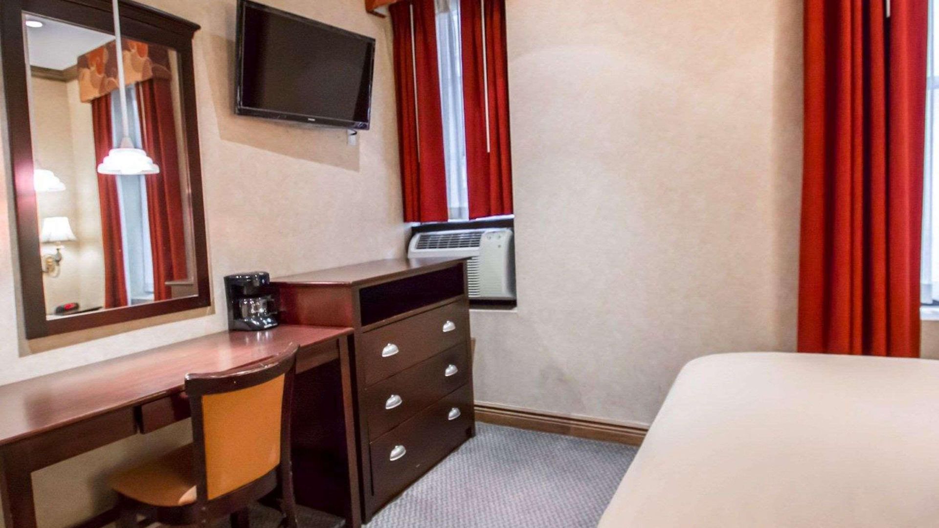 Clarion Park Avenue 2*